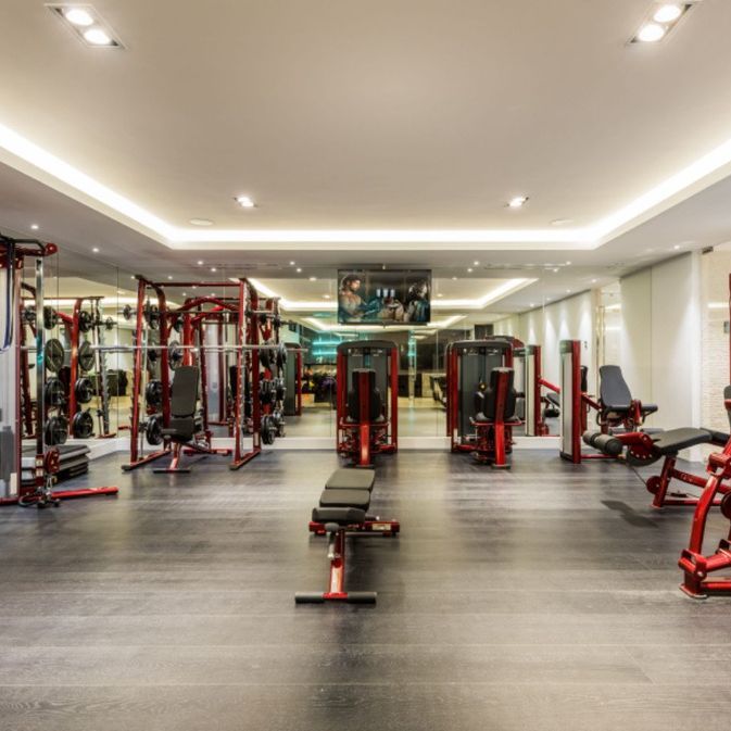 Luxury Villa for rent in The Golden Mile, Spain - Photo 1