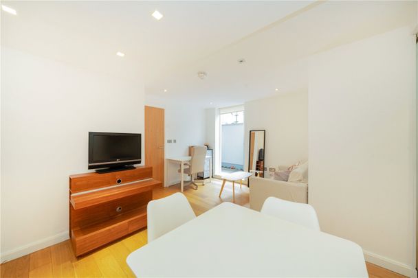 Cornwall House, Marylebone, NW1, London - Photo 1