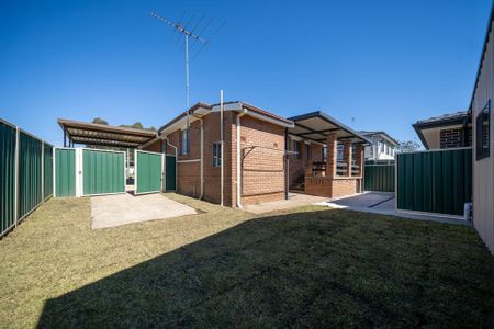 Renovated Throughout! - Photo 5