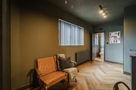 1 bedroom in a house share to rent - Photo 4