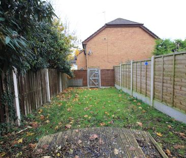 2 bedroom end of terrace house to rent - Photo 4