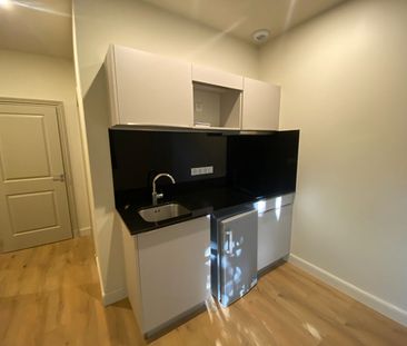 Location Appartement 1 pièce 23m² - Photo 2