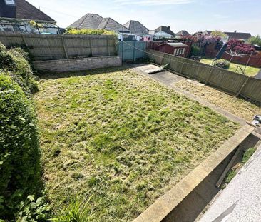 3 bedroom terraced house to rent - Photo 3