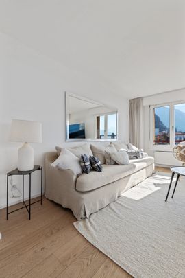 Bel appartement spacieux de 6.5 pièces de 175m2 au 8ème étage. - Photo 1