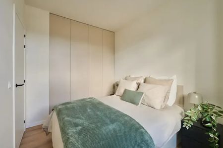 Calle de Perdiguera, Alcobendas, Community of Madrid 28108 - Photo 2