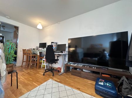 Breddenvägen, Sollentuna - Photo 2