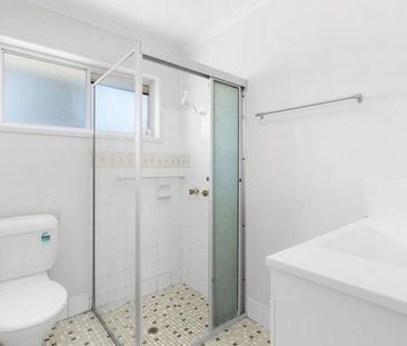 NEWLY RENOVATED 2 BEDROOM 1 BATHROOM UNIT IN PRIME EAGLEBY LOCATION - Photo 6