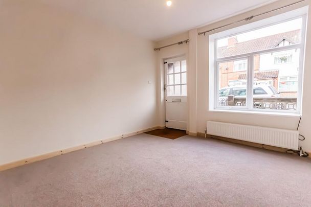 3 bedroom terraced house to rent - Photo 1