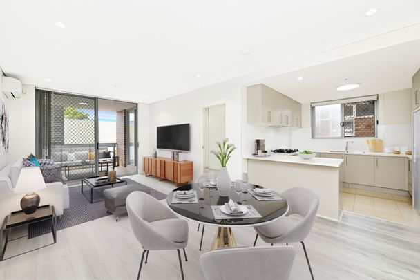 Large Two Bedroom Apartment - Photo 1