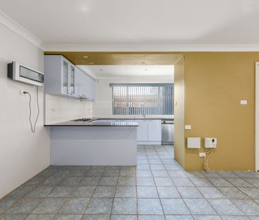 3/47 Atkinson Street, Queanbeyan - Photo 3