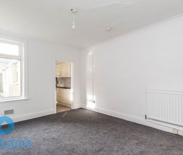 2 bed Mid Terraced House for Rent - Photo 2