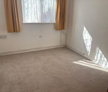 3 bedroom chalet to rent - Photo 3