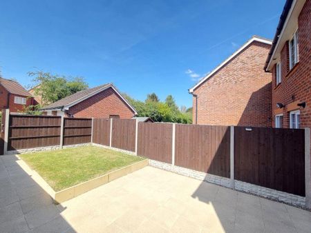 3 bedroom terraced house to rent - Photo 4