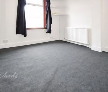 4 bedroom terraced house to rent - Photo 3