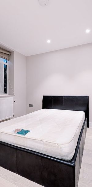 Studio Flat, Gunnersbury Avenue, W5 - Photo 1