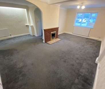 2 bedroom house - semi-detached to rent - Photo 1