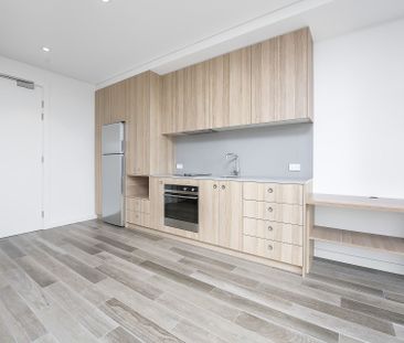 Luxury Studio Apartment - Photo 2