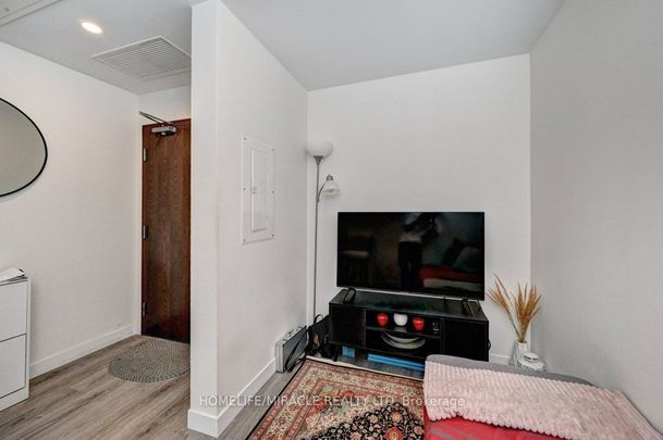 For Lease - 60 Frederick Street Unit# 1213, Kitchener, Ontario - Photo 1