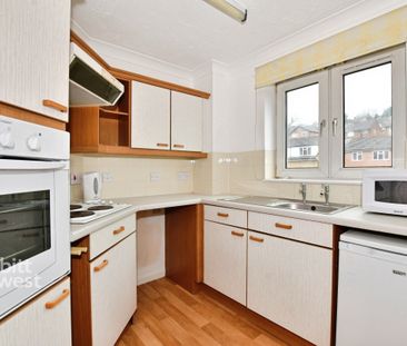 1 bedroom retirement property to rent - Photo 4