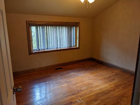 For Lease - 806 Stone Street, Oshawa, Ontario - Photo 4