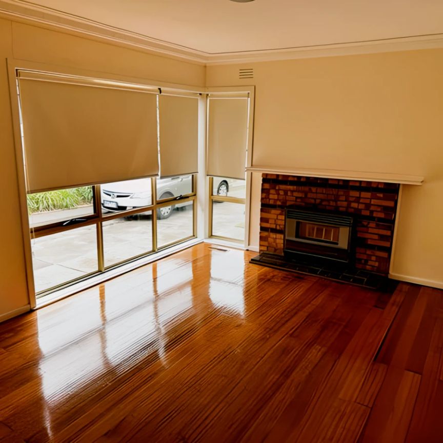 3 Bed, 1 Bath - Photo 1