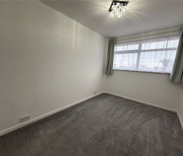 3 bedroom house to rent Brook Way, Lancing, West Sussex, BN15 - Photo 2