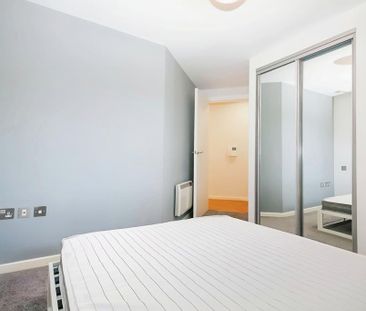 2 bedroom flat to rent - Photo 4