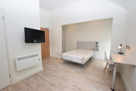 Studio to rent - Photo 2