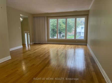 165 Angus Drive #Upper - Photo 2