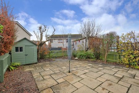 17 Martin Avenue, AB39 2LZ, Stonehaven - Photo 2