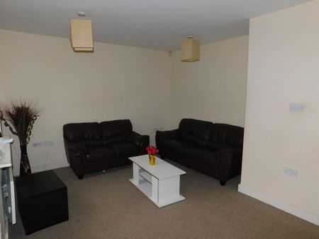 2 bedroom apartment to rent - Photo 5