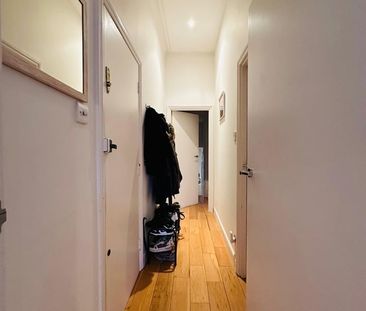 2 Bed Flat, St. Stephens Avenue, W12 - Photo 4