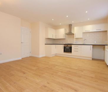 2 bedroom maisonette to rent - Photo 4