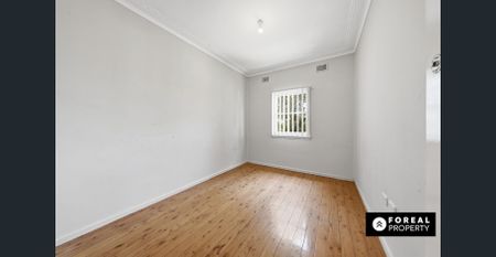 Charming 3-Bedroom Home with Easy Living & Great Location - Photo 5