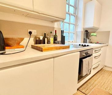 Studio to rent - Photo 6