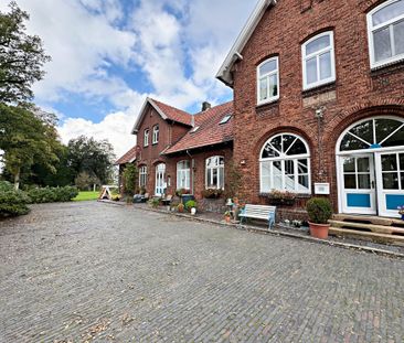 Detern - Leben im historischen Bahnhof! Geräumige Wohnung auf zwei ... - Foto 3