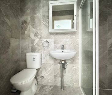 Well maintained studio with convenient setting Unit 3 - $430/w Unit... - Photo 4