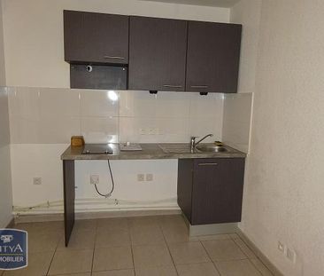 Location Appartement 1 pièce 33m² ARLES 13200 - Photo 2