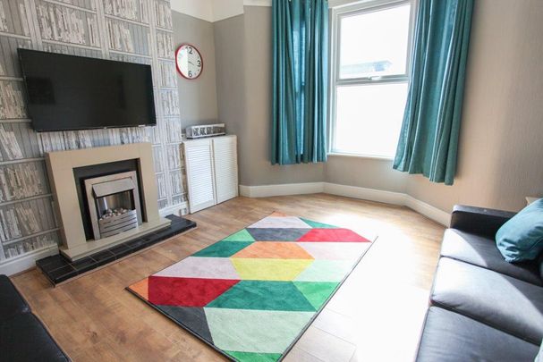 5 bedroom terraced house to rent - Photo 1