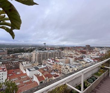 2 room luxury penthouse for rent in Madrid, Spain - Photo 6