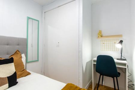 Calle del Pez Austral, Madrid, Community of Madrid 28007 - Photo 2