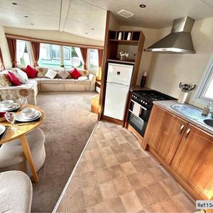 2 bedroom park home to rent - Photo 2