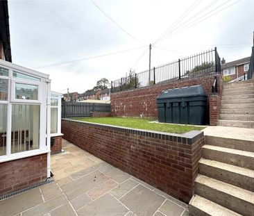 3 bedroom terraced house to rent - Photo 2