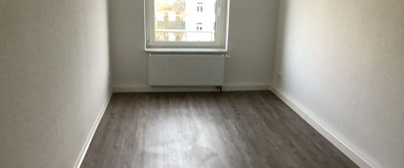 4 R-Wohnung mit Gasetagenheizung -Heizkosten kommen separat noch hinzu !! - Foto 1