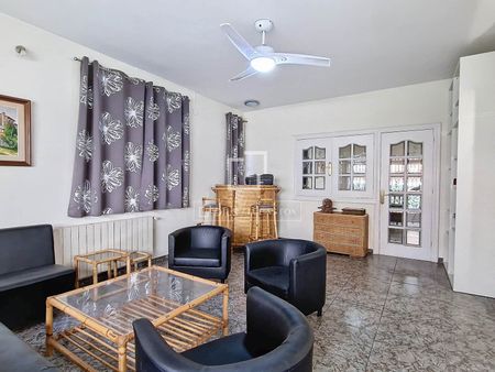 10 Bedroom house / villa with 2,069m² garden for rent in Calafell, Costa Dorada - Photo 2