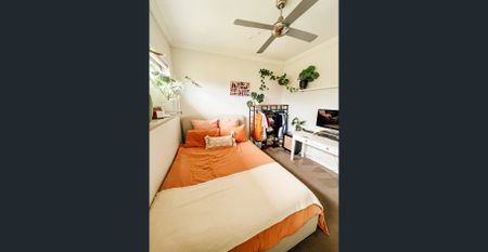 Modern Apartment, Coastal living - Photo 5