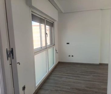 Apartamento de alquiler en Los Remedios - Photo 1