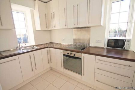 1 bedroom property to rent in London - Photo 2