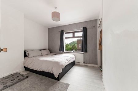 73 Glenbank Drive, Belfast , BT14 8BJ - Photo 4