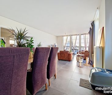 Lichtrijk appartement met ruime woonvolumes - Photo 2